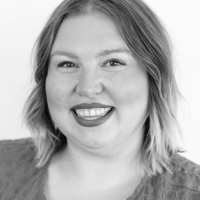 Hannah Hedrick photo